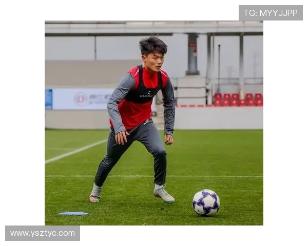 杨希海港亚冠发布会首秀在望